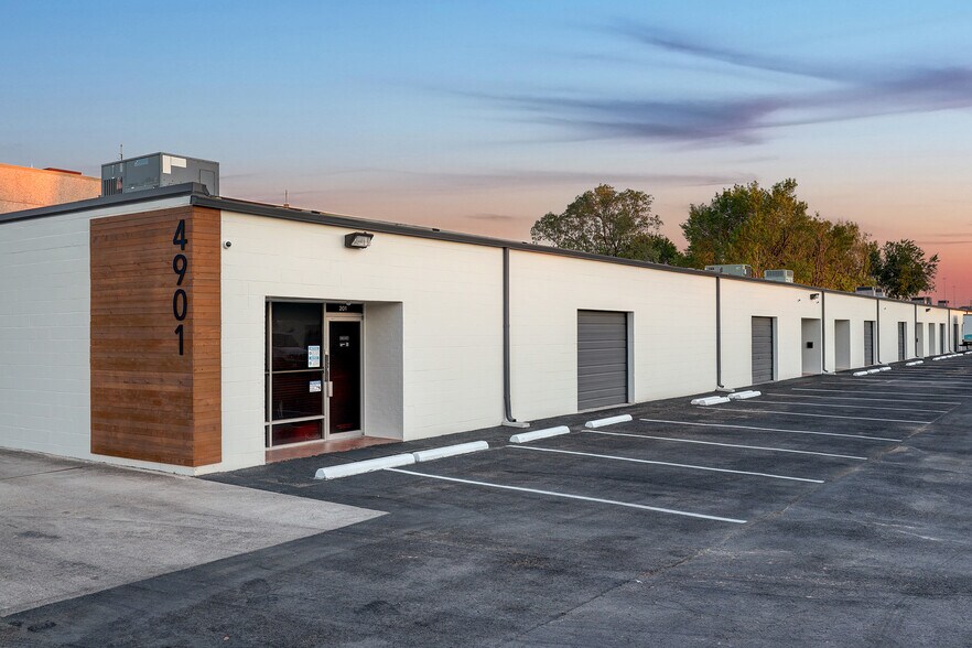 4901 Milwee St, Houston, TX à louer - Photo du bâtiment - Image 2 de 3