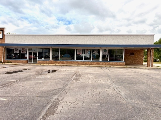 1212 Shirland Ave, South Beloit, IL for lease Building Photo- Image 1 of 8
