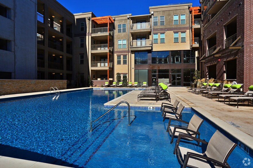 1325 N Walker Ave, Oklahoma City, OK à louer - Photo du bâtiment - Image 3 de 96