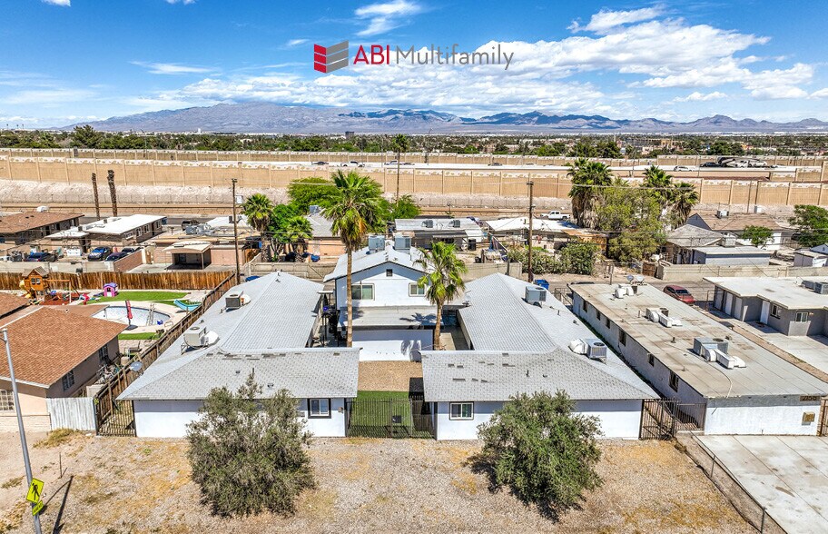 2215 Stewart Ave, Las Vegas, NV à vendre - Photo principale - Image 1 de 9