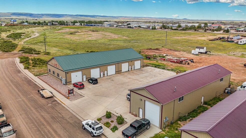 820 Plaza Ln, Laramie, WY à louer - Photo du bâtiment - Image 1 de 12