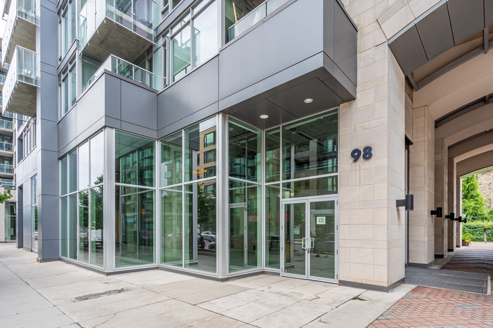 98 Richmond Rd, Ottawa, ON for sale Building Photo- Image 1 of 1