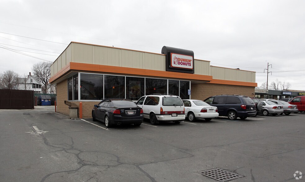 976-1032 Eastern Ave, Malden, MA à louer - Photo du bâtiment - Image 2 de 6