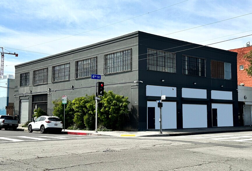 405 Towne Ave, Los Angeles, CA à vendre - Photo du bâtiment - Image 1 de 43