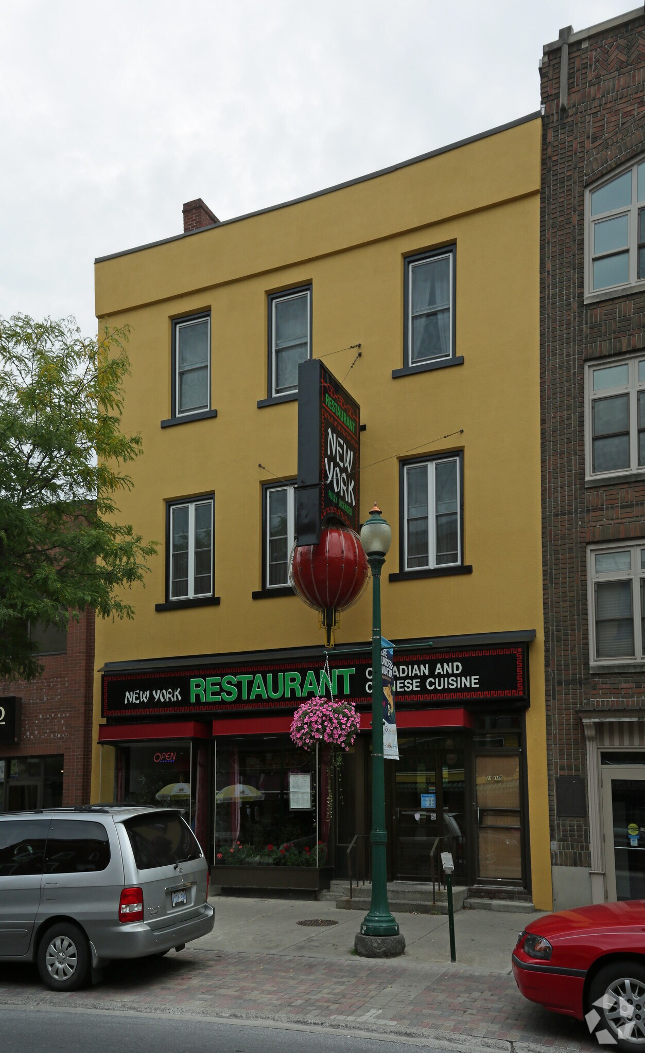 19-21 King St W, Brockville, ON à vendre Photo principale- Image 1 de 1