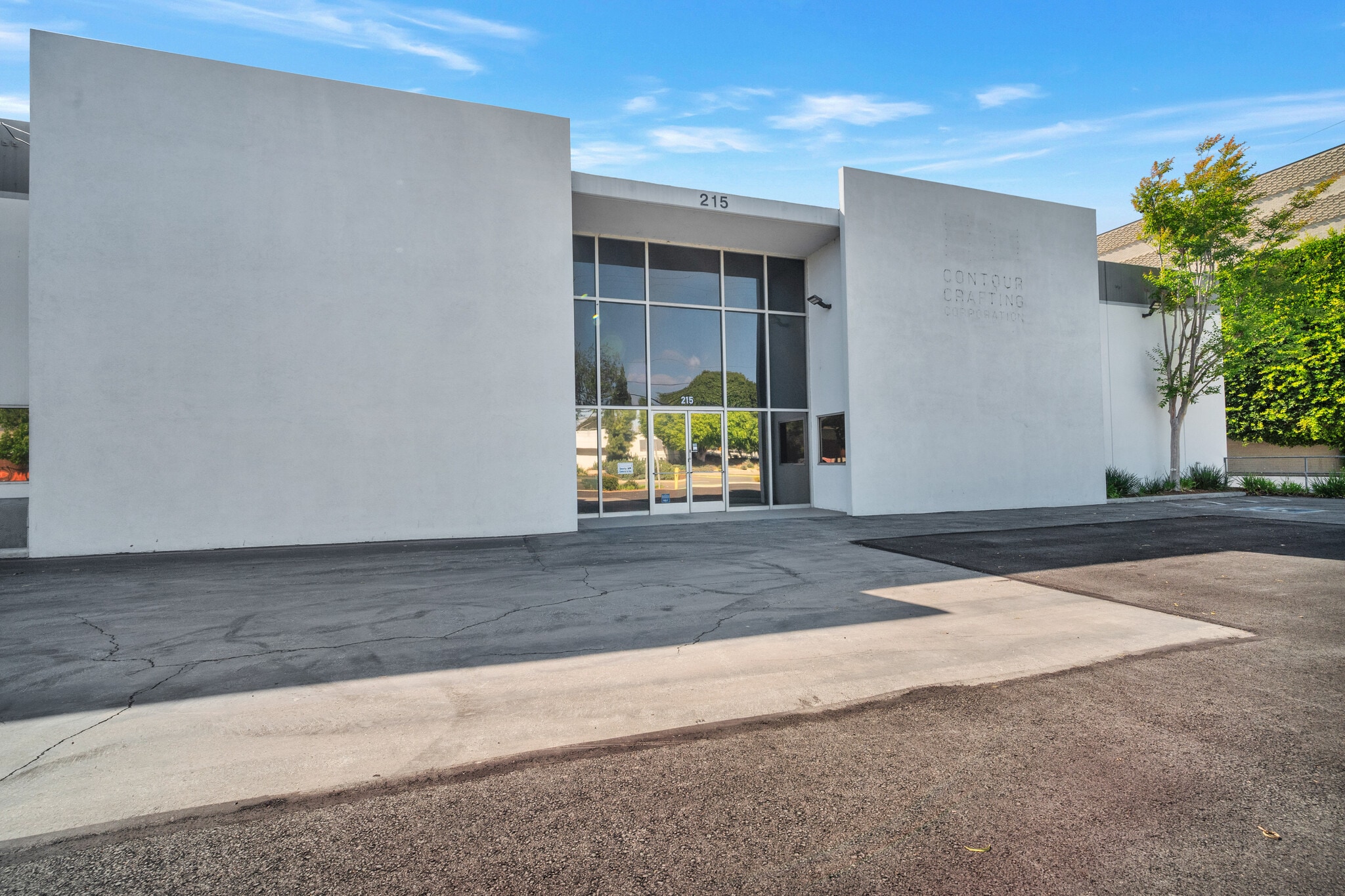 215 S Douglas St, El Segundo, CA for lease Interior Photo- Image 1 of 11