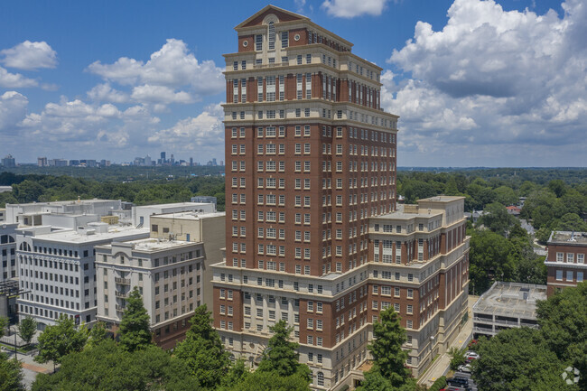 Plus de détails pour 1355 Peachtree St NE, Atlanta, GA - Bureau, Bureau/Local commercial à louer