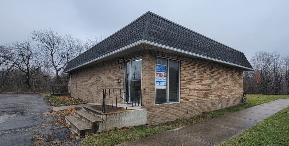 11721 Bellaire Rd, Cleveland, OH for lease - Primary Photo - Image 1 of 2