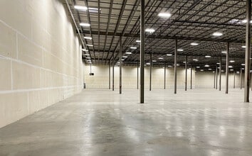 11016 E Montgomery Dr, Spokane Valley, WA for lease Interior Photo- Image 2 of 11