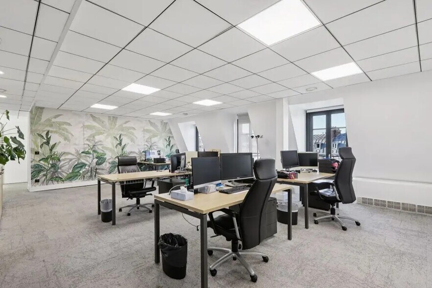 160 Boulevard Haussmann, Paris à louer - Photo du bâtiment - Image 2 de 10