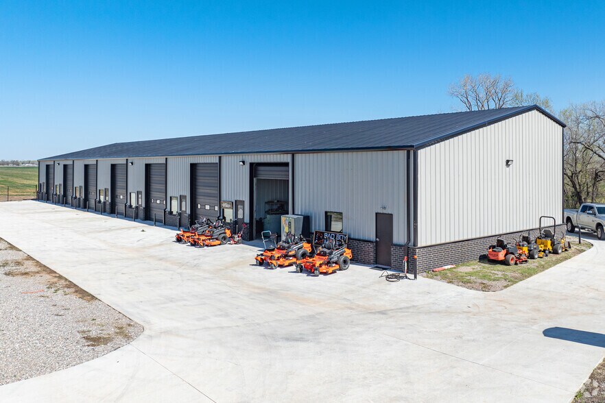 121 Airport Rd, Goldsby, OK à louer - Photo du bâtiment - Image 3 de 14