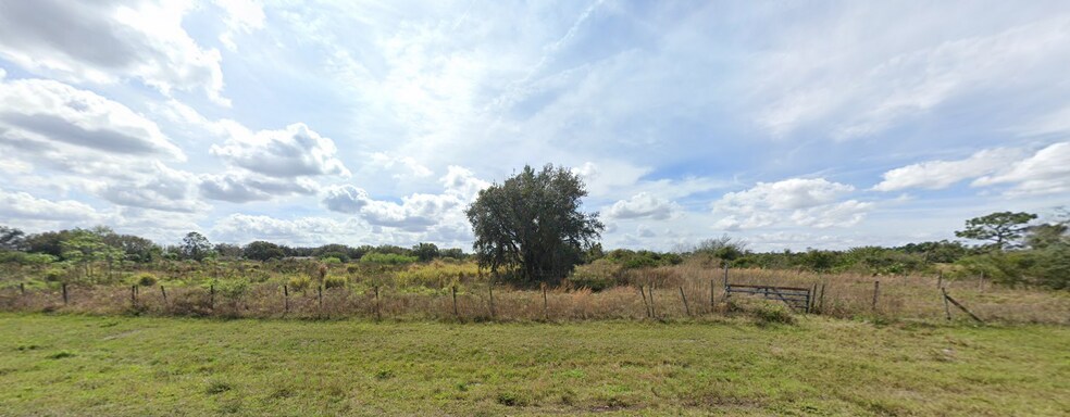 4369 Boggy Creek Rd, Kissimmee, FL à vendre - Photo du bâtiment - Image 2 de 2