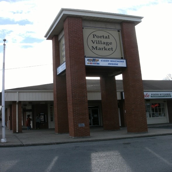 244 Killaly St W, Port Colborne, ON à louer - Photo du bâtiment - Image 2 de 4