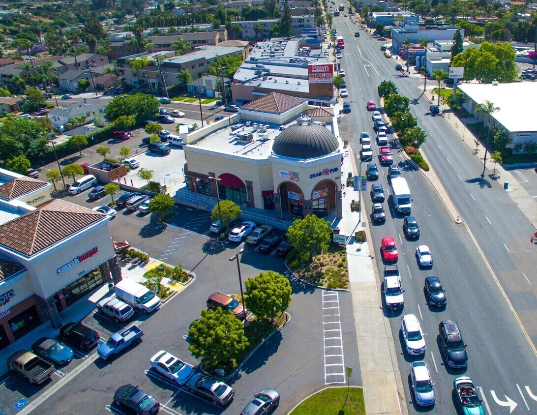 6011 El Cajon Blvd, San Diego, CA à louer Photo principale- Image 1 de 12