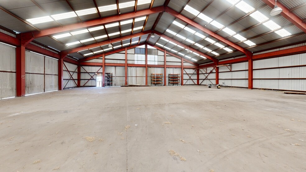 5335 Southern Ave, South Gate, CA for sale - Matterport 3D Scan - Image 2 of 18