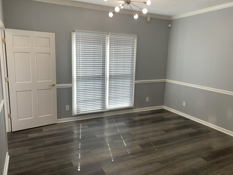 3000 Langley Ave, Pensacola, FL for sale - Interior Photo - Image 3 of 9