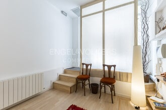 Retail in Barcelona, Barcelona for lease Interior Photo- Image 1 of 15