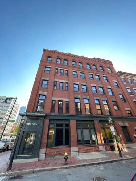 214-218 Cambridge St, Boston, MA for lease - Building Photo - Image 2 of 12