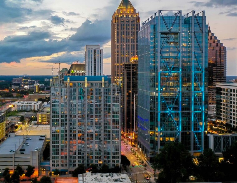 1080 W Peachtree St NW, Atlanta, GA for lease - Building Photo - Image 1 of 10