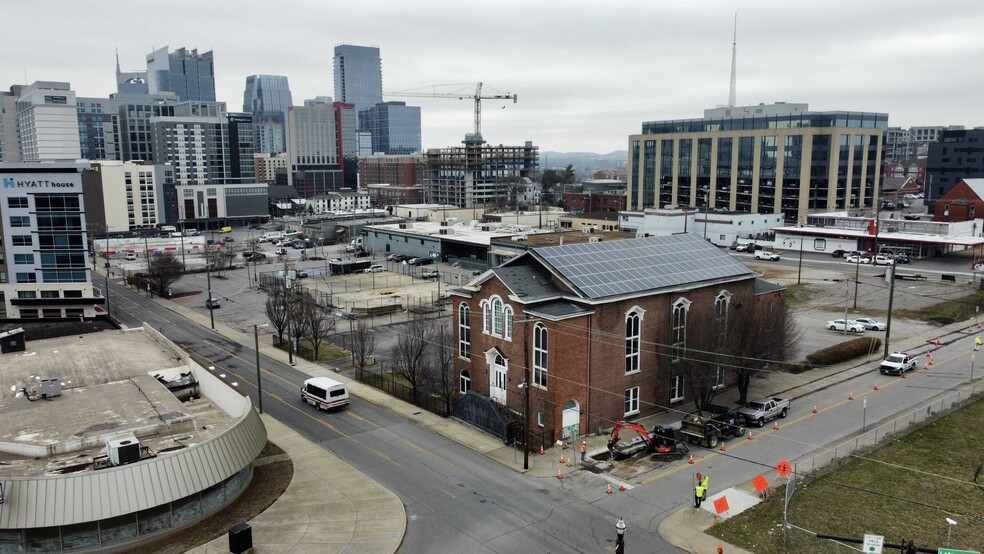 610 Rep John Lewis Way, Nashville, TN à vendre - Photo du bâtiment - Image 1 de 1