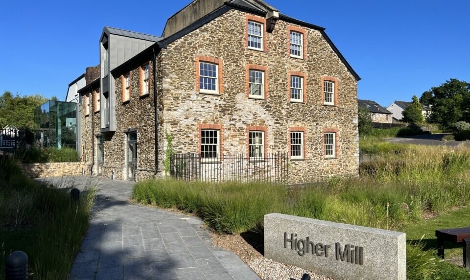 Buckfast Rd, Buckfast à louer - Photo du bâtiment - Image 2 de 2