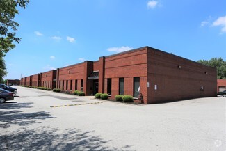 More details for 6909 Engle Rd, Middleburg Heights, OH - Flex for Lease