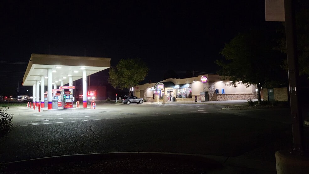 101 E 22nd St, Greeley, CO for sale - Building Photo - Image 2 of 16