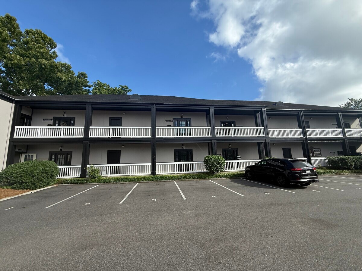 198 Rutledge Ave, Charleston, SC 29403 - Unité 1 & 2 - - Photo intérieure - Image 2 of 33