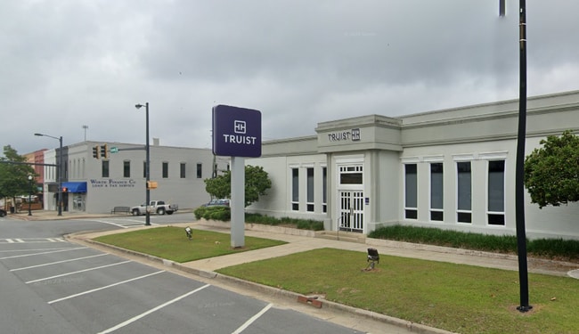 Plus de détails pour 201 N Isabella St, Sylvester, GA - Commerce de détail à vendre