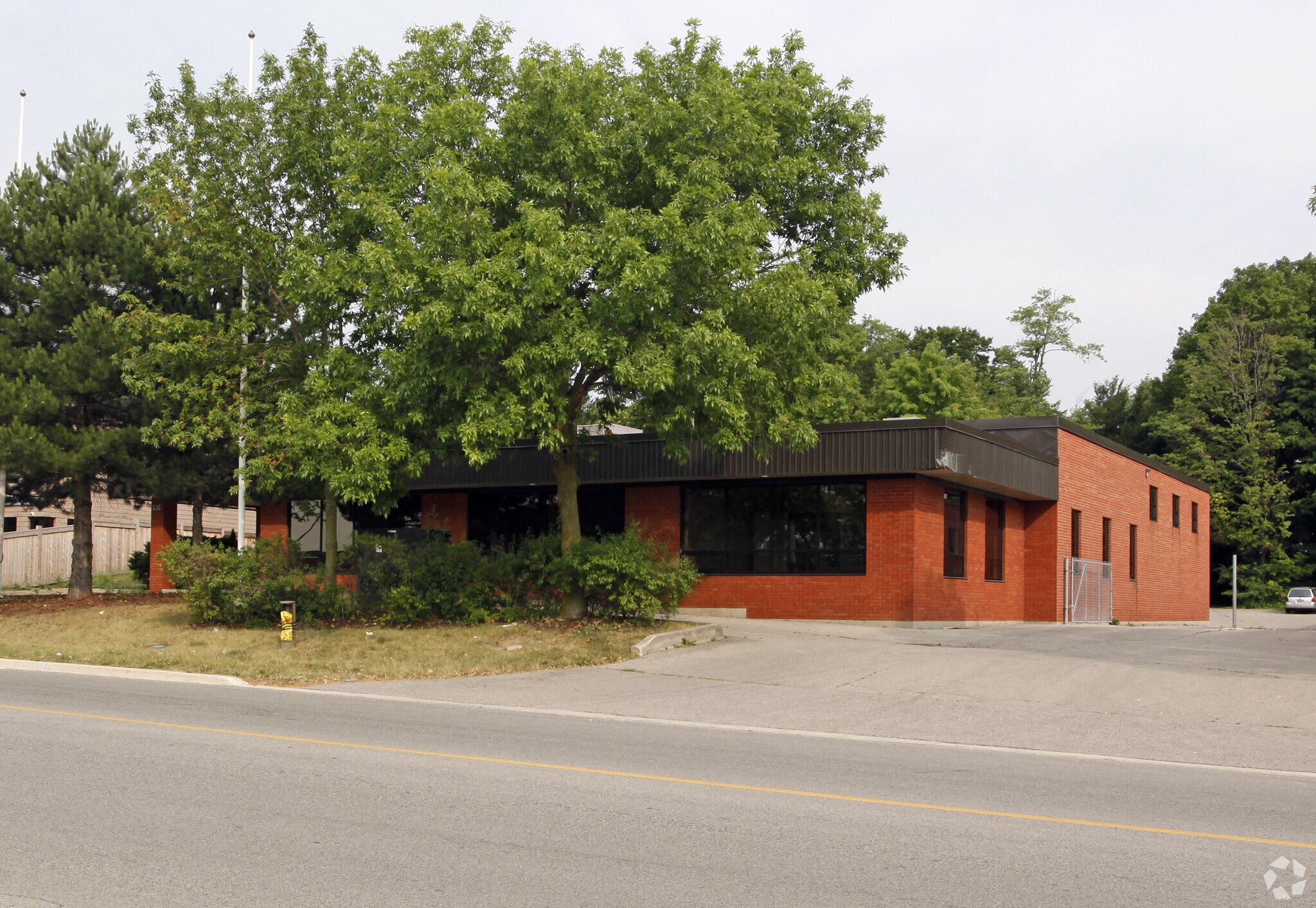 235 Watline Ave, Mississauga, ON for sale Primary Photo- Image 1 of 1