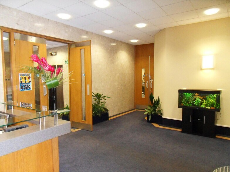 3-5 Eastern Rd, Romford à louer - Photo intérieure - Image 3 de 6