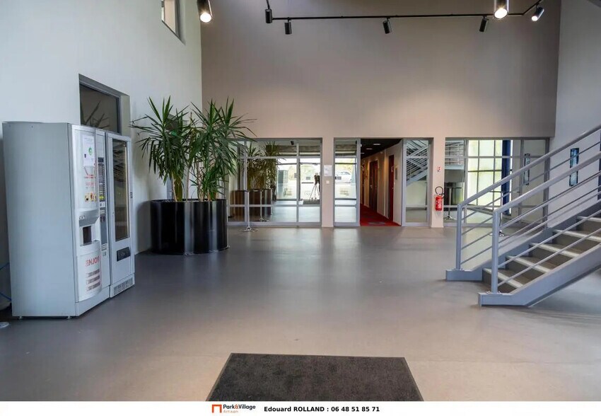 Bureau dans Nantes à louer - Hall d’entrée - Image 3 de 4