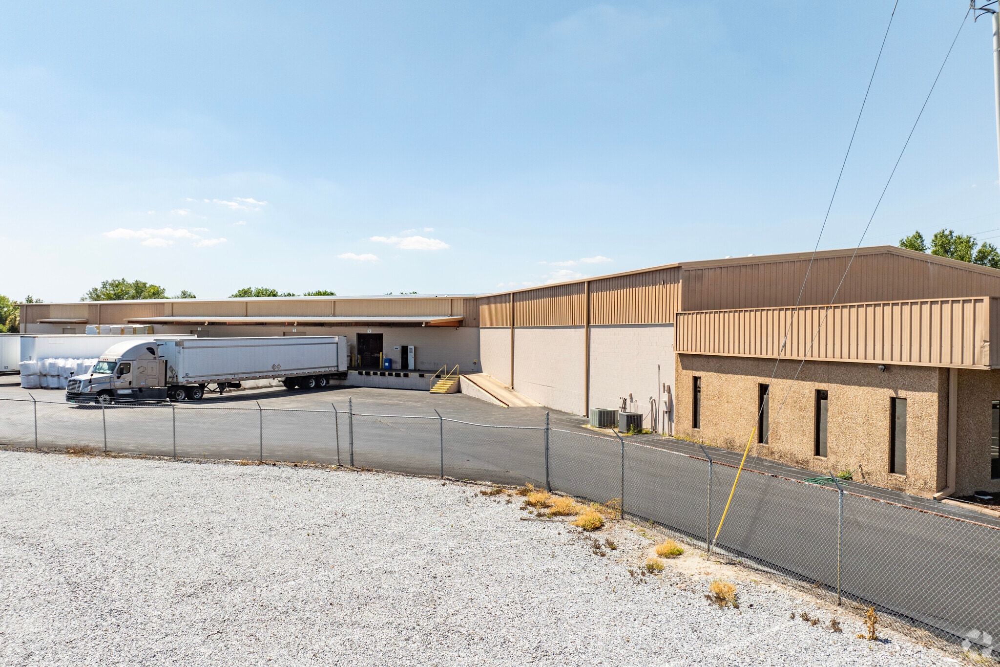 101 Wayne Pl, Tampa, FL for lease Primary Photo- Image 1 of 7