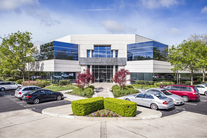 2250 Douglas Blvd, Roseville, CA for lease - Building Photo - Image 1 of 1