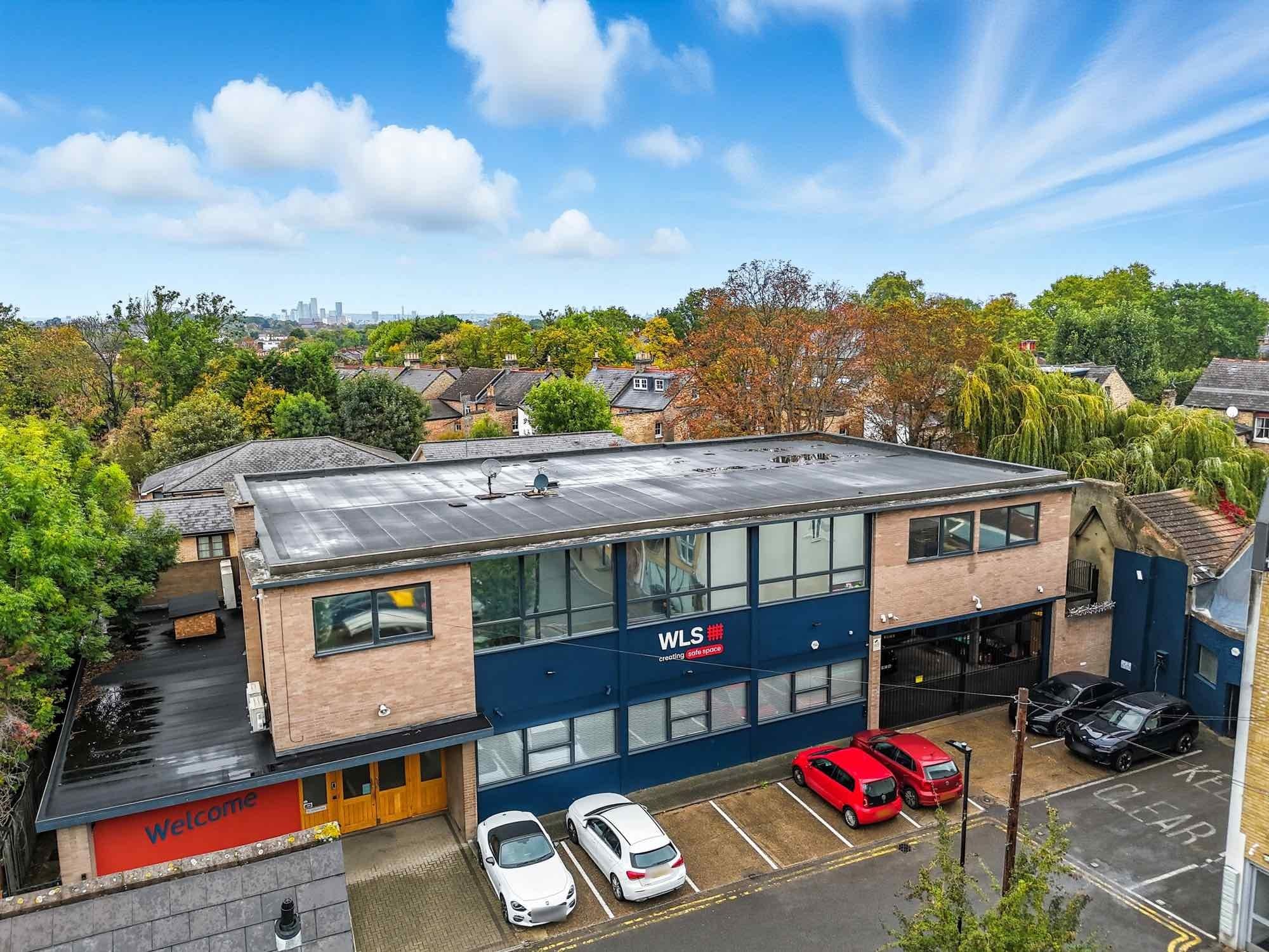 22-36 Paxton Pl, London for sale Primary Photo- Image 1 of 6