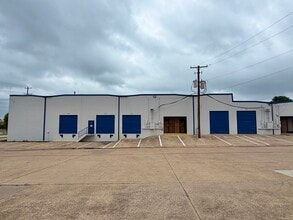 2901 Suffolk Dr, Fort Worth, TX à louer Photo du bâtiment- Image 2 de 4