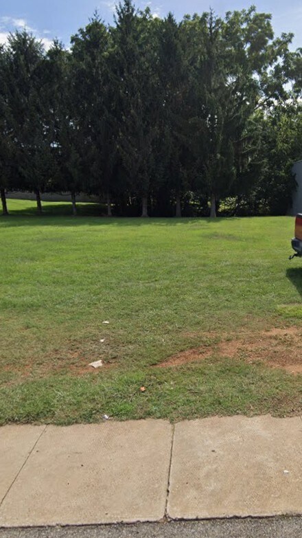 4528 Williamson Rd NW, Roanoke, VA à vendre Photo principale- Image 1 de 2