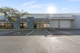 7950-7966 NW 14th St, Miami, FL à louer Photo du bâtiment- Image 1 de 8