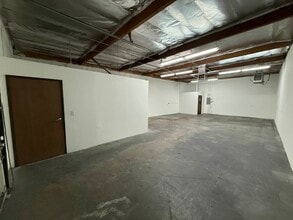 9850-9860 Owensmouth Ave, Chatsworth, CA for lease Interior Photo- Image 2 of 5