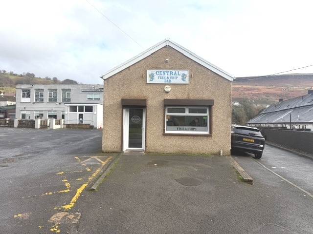 5 Tai Bach, Merthyr Tydfil for sale Primary Photo- Image 1 of 4