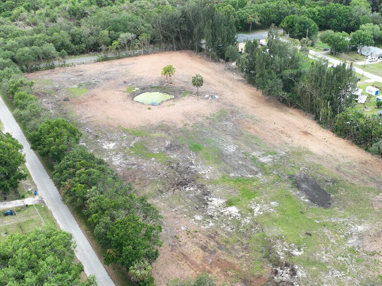 6114 Cedar ave, Gibsonton, FL à louer - Aérien - Image 3 de 3
