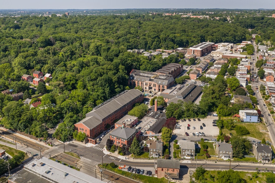 Clipper Mill Portfolio portfolio of 5 properties for sale on LoopNet.ca - Building Photo - Image 2 of 41