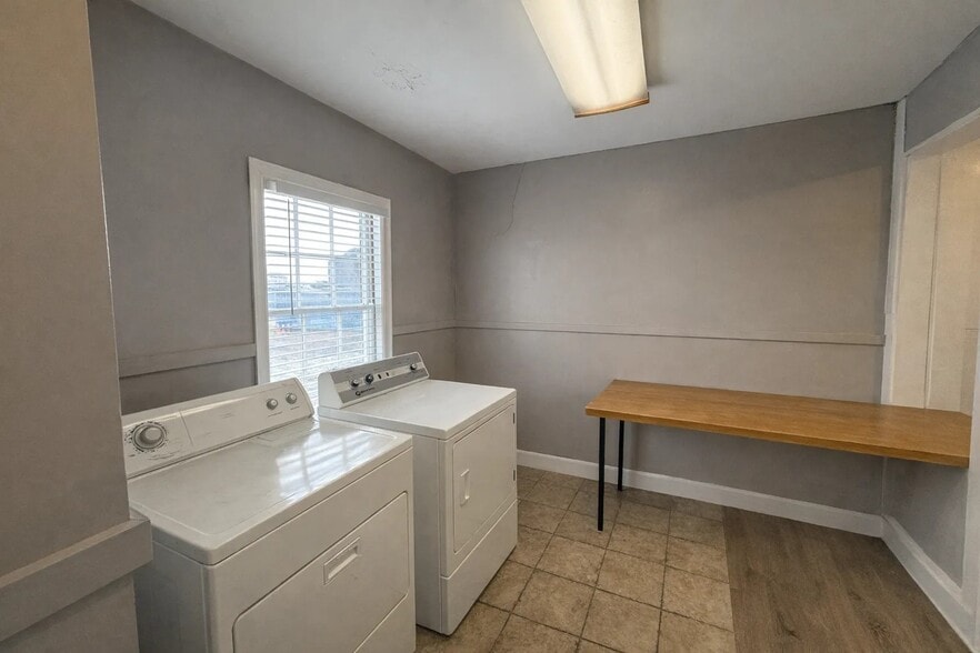 373 N Cumberland St, Jackson, TN à vendre - Photo intérieure - Image 2 de 39