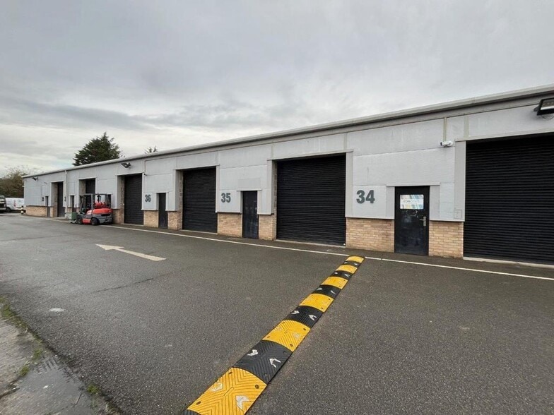 Moorside, Colchester for lease - Building Photo - Image 2 of 2