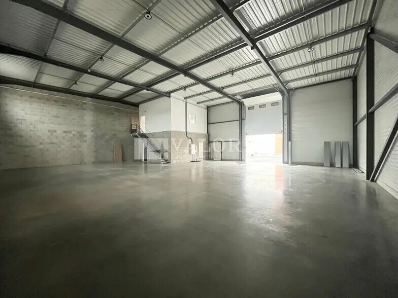 2 Rue Augustin Fresnel, Chassieu for lease - Building Photo - Image 3 of 10