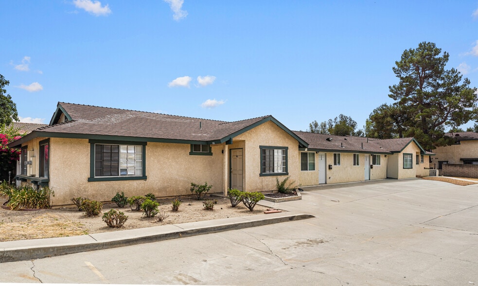 144-168 E Baseline Rd, San Dimas, CA for sale - Building Photo - Image 3 of 8