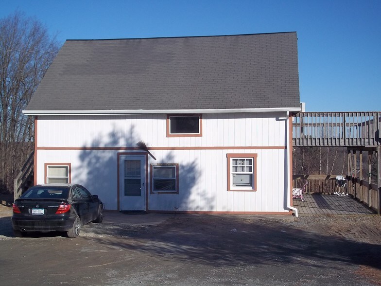 10 Britman Rd, Mongaup Valley, NY à vendre - Photo du bâtiment - Image 2 de 15