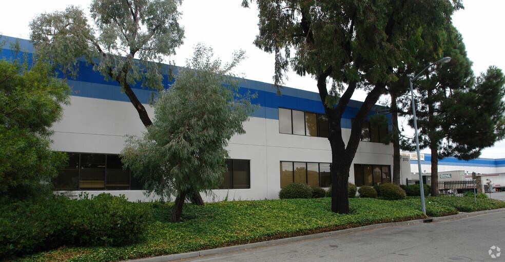 2671-2675 McCone Ave, Hayward, CA à louer - Photo du bâtiment - Image 3 de 8