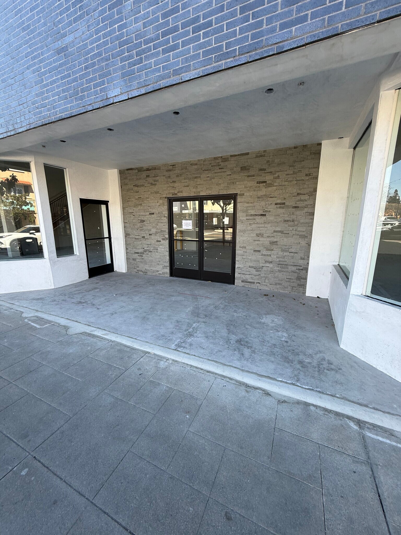 101 Main St, El Cajon, CA à louer Photo du bâtiment- Image 1 de 19