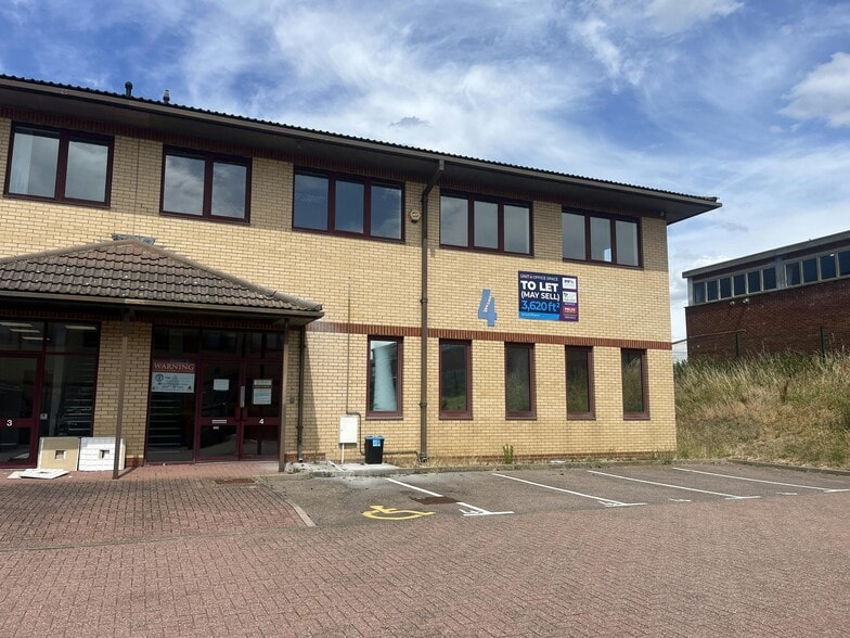 Wenman Rd, Thame for sale - Building Photo - Image 2 of 3